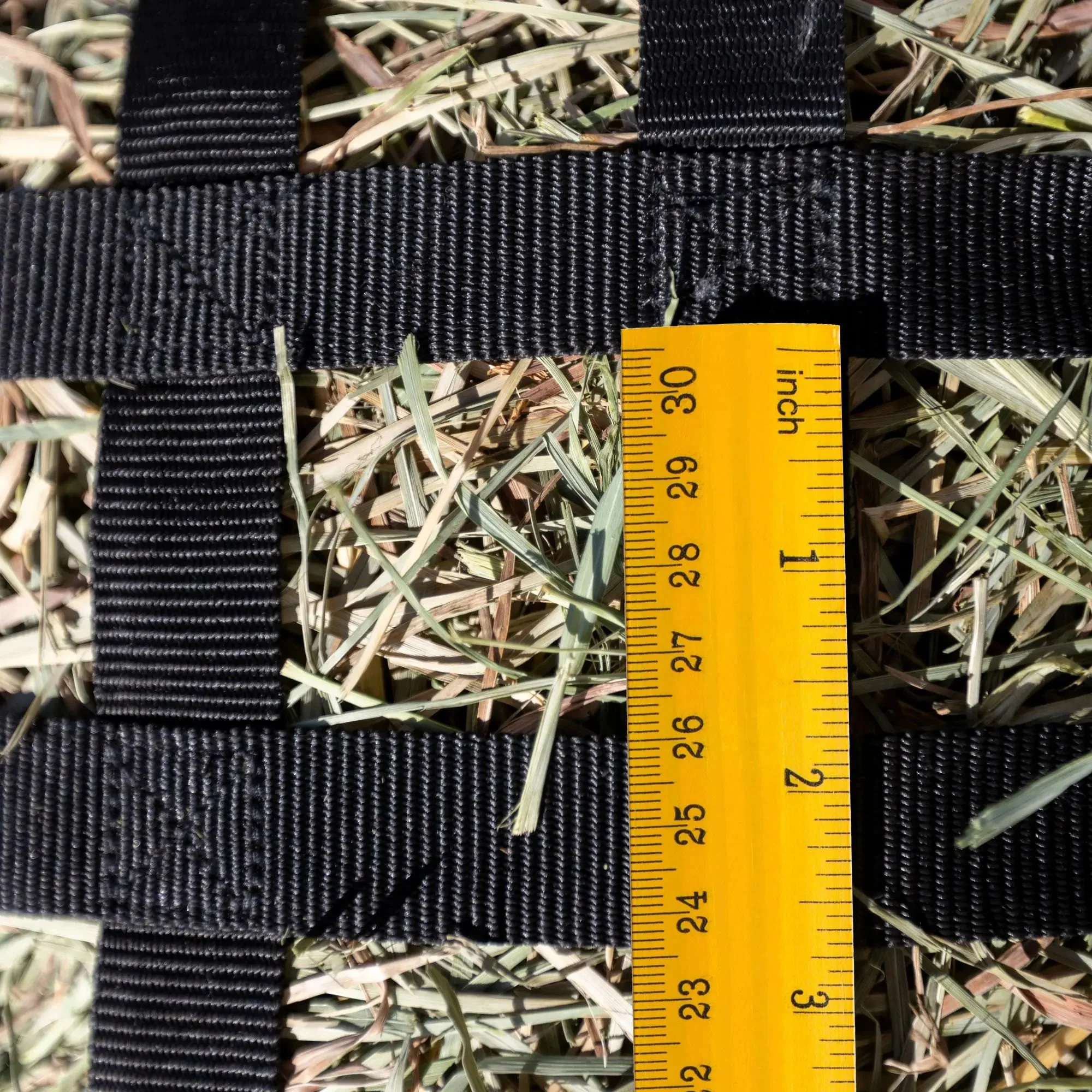 Hay Bag with Rim - Slow Feed - 2 Flake - Image 16