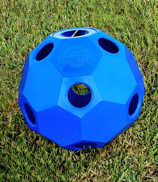 Hay Ball Feeder - Image 4